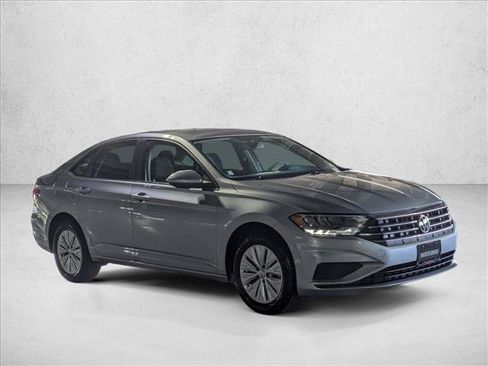 Used 2019 Volkswagen Jetta S w/ Driver Assistance Package FWD image 3