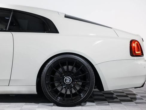 Used 2014 Rolls-Royce Wraith image 14