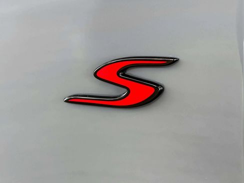 New 2026 Aston Martin V8 Vantage S image 16