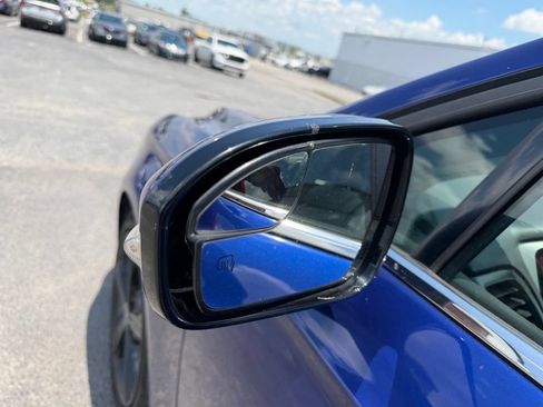 Used 2016 Ford Fusion SE w/ Equipment Group 201A FWD image 10