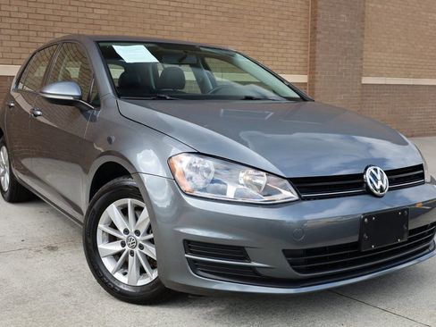 Used 2015 Volkswagen Golf S image 5