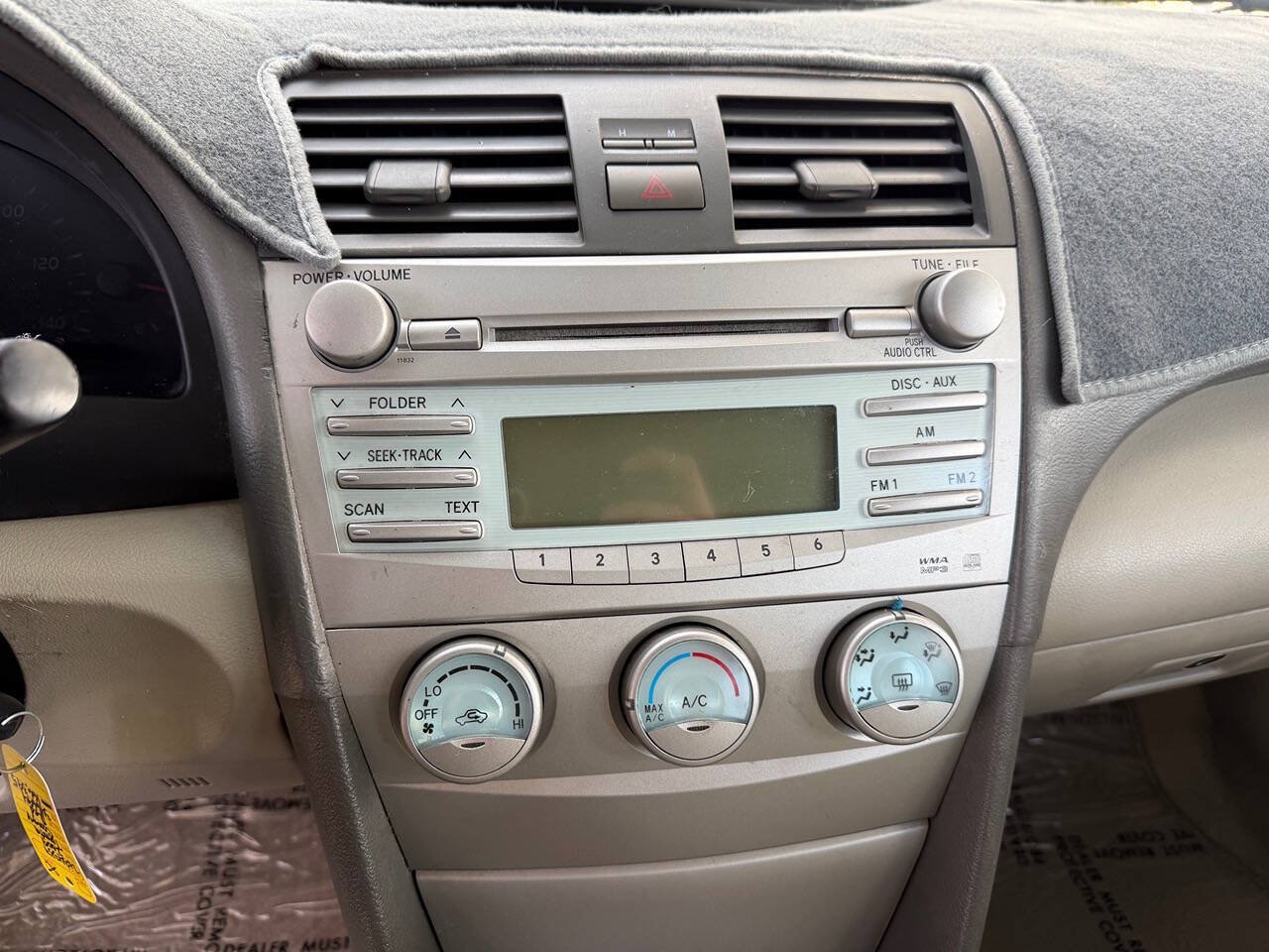 Used 2009 Toyota Camry LE FWD image 23