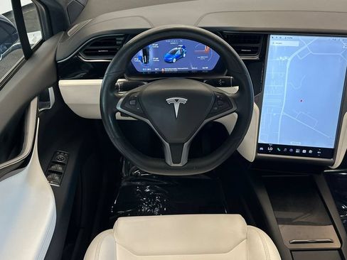 Used 2018 Tesla Model X AWD/4WD image 14
