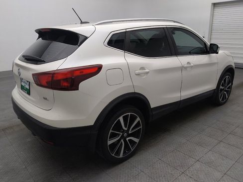 Used 2017 Nissan Rogue Sport SL w/ SL Premium Package image 9