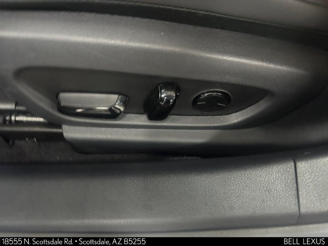 Used 2025 Lexus ES 300h w/ Premium Package FWD image 21
