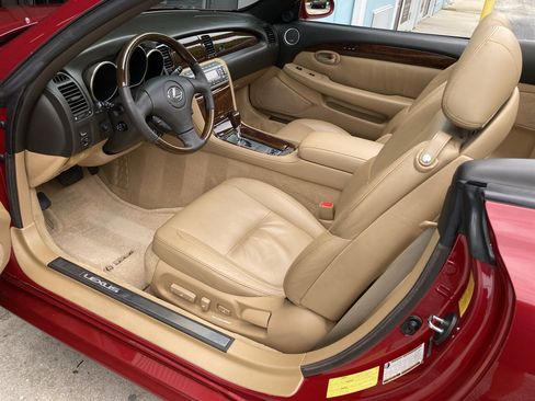 Used 2006 Lexus SC 430 Convertible RWD image 12