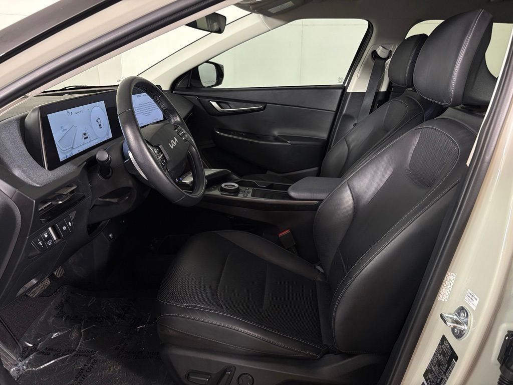 Used 2023 Kia EV6 Wind AWD/4WD image 17