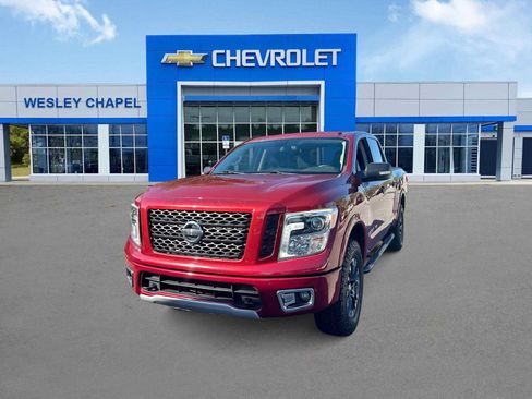 Used 2019 Nissan Titan PRO-4X AWD/4WD image 1