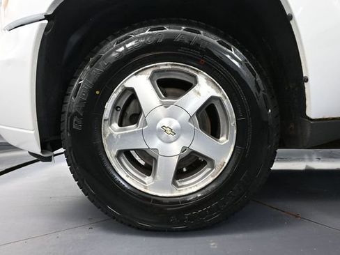 Used 2005 Chevrolet TrailBlazer LS w/ LS Preferred Equipment Group AWD/4WD image 16