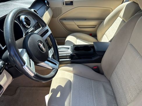 Used 2007 Ford Mustang Deluxe image 19