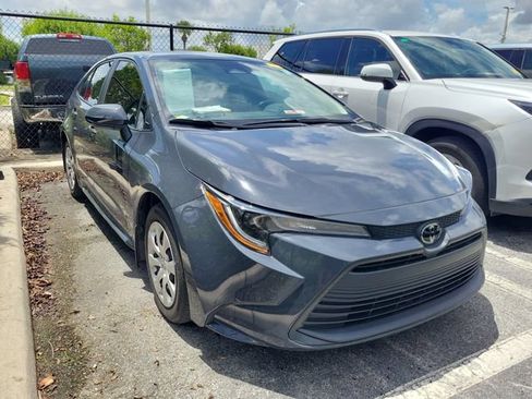 Used 2024 Toyota Corolla LE FWD image 3