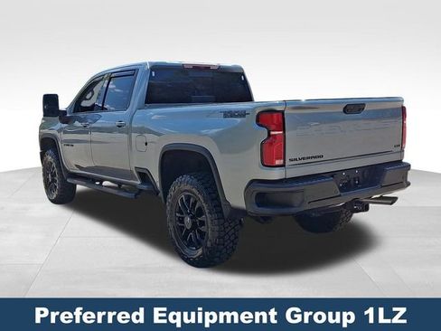 Used 2025 Chevrolet Silverado 2500 LTZ w/ LTZ Plus Package image 5