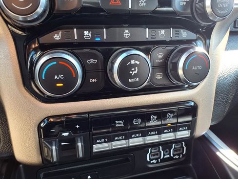 Used 2019 RAM 3500 Laramie image 7