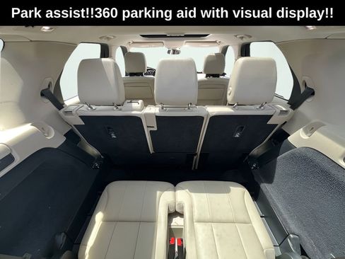 Used 2018 Land Rover Discovery SE AWD/4WD image 25