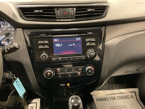 Used 2018 Nissan Rogue Sport S AWD/4WD image 21