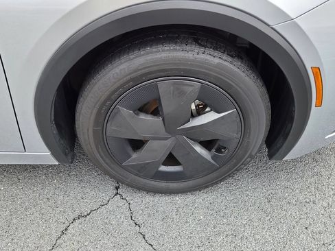 Used 2025 Toyota Prius LE FWD image 15
