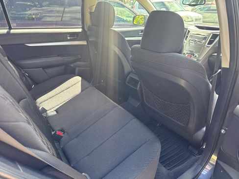 Used 2010 Subaru Outback 2.5i Premium image 13