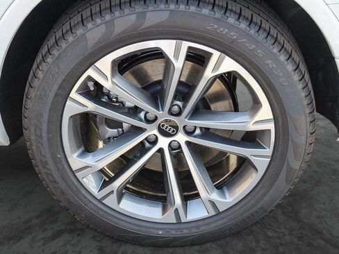 New 2026 Audi Q7 2.0T Premium Plus AWD/4WD image 11