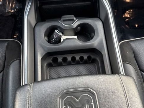 Used 2024 RAM 1500 Laramie image 13