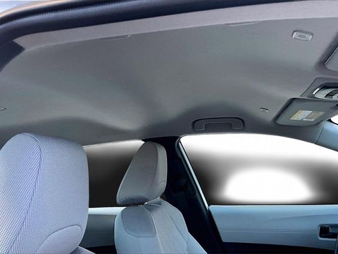 New 2026 Toyota Corolla Cross L image 21