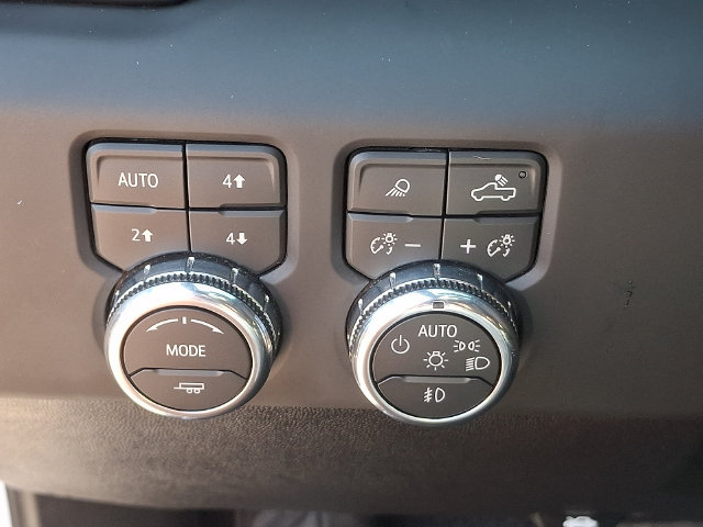 Used 2026 GMC Sierra 2500 AT4 AWD/4WD image 17