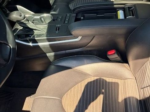 Used 2021 Toyota Highlander XSE FWD image 5