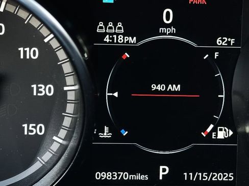 Used 2019 Land Rover Discovery SE image 22