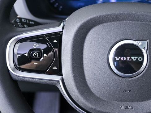 Used 2026 Volvo XC60 B5 Plus w/ Protection Package Premier AWD/4WD image 9