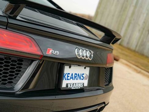 Used 2018 Audi R8 V10 plus image 34
