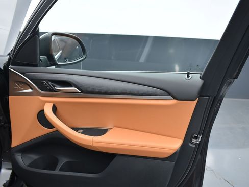 Certified 2024 BMW X3 sDrive30i w/ Premium Package w/ZPA image 18