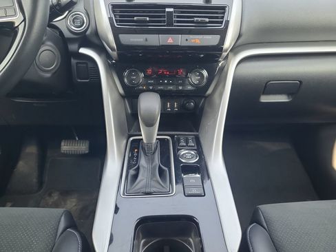 Used 2024 Mitsubishi Eclipse Cross SE AWD/4WD image 11