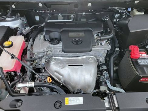 Used 2017 Toyota RAV4 LE w/ Carpet Mat Package FWD image 24