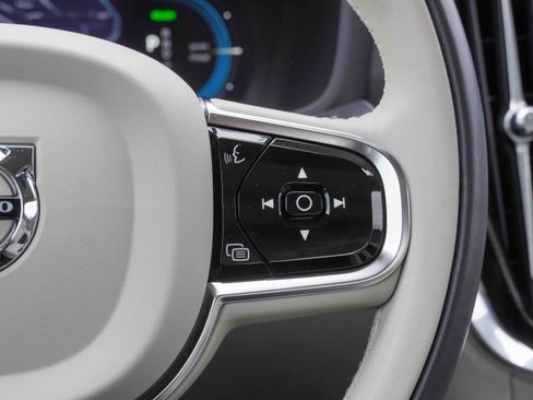 Used 2024 Volvo S60 T8 Plus w/ Climate Package image 23