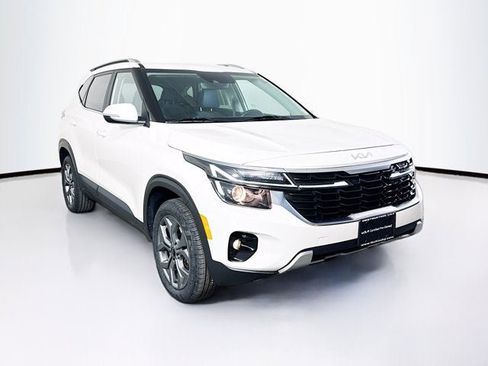 Used 2024 Kia Seltos S AWD/4WD image 3