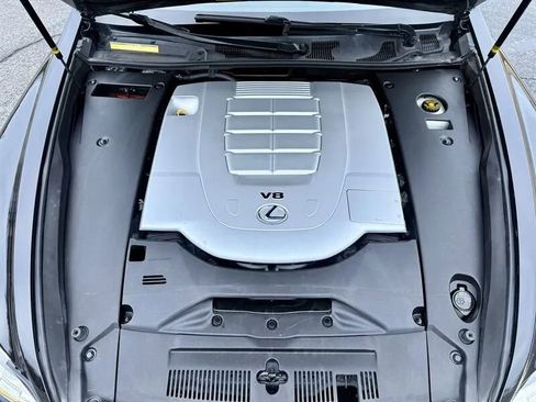 Used 2015 Lexus LS 460 AWD image 17