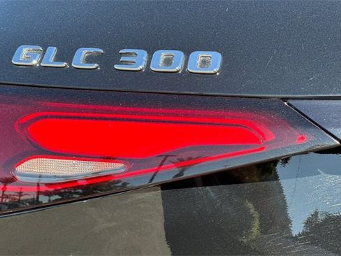 Used 2024 Mercedes-Benz GLC 300 image 34