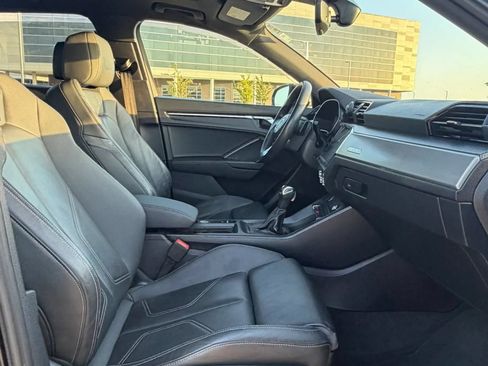 Used 2023 Audi Q3 2.0T Premium w/ Black Optic Sport Package AWD/4WD image 32