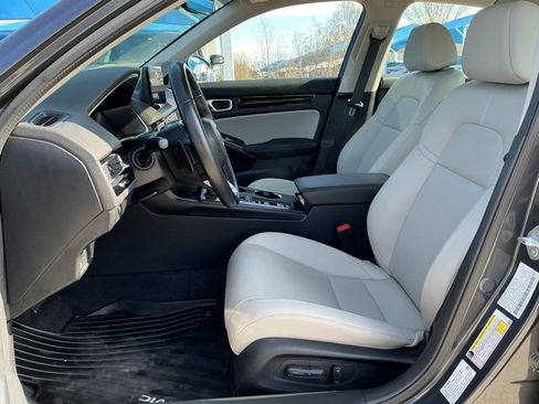 Certified 2023 Honda Civic Touring image 9