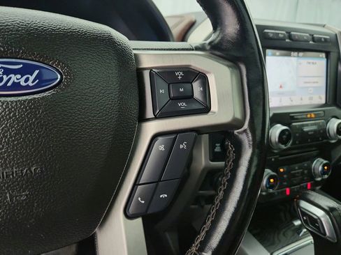 Used 2018 Ford F150 Platinum w/ Equipment Group 701A Luxury image 28