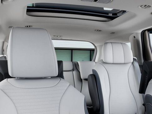 New 2025 Kia Carnival SX Prestige image 28