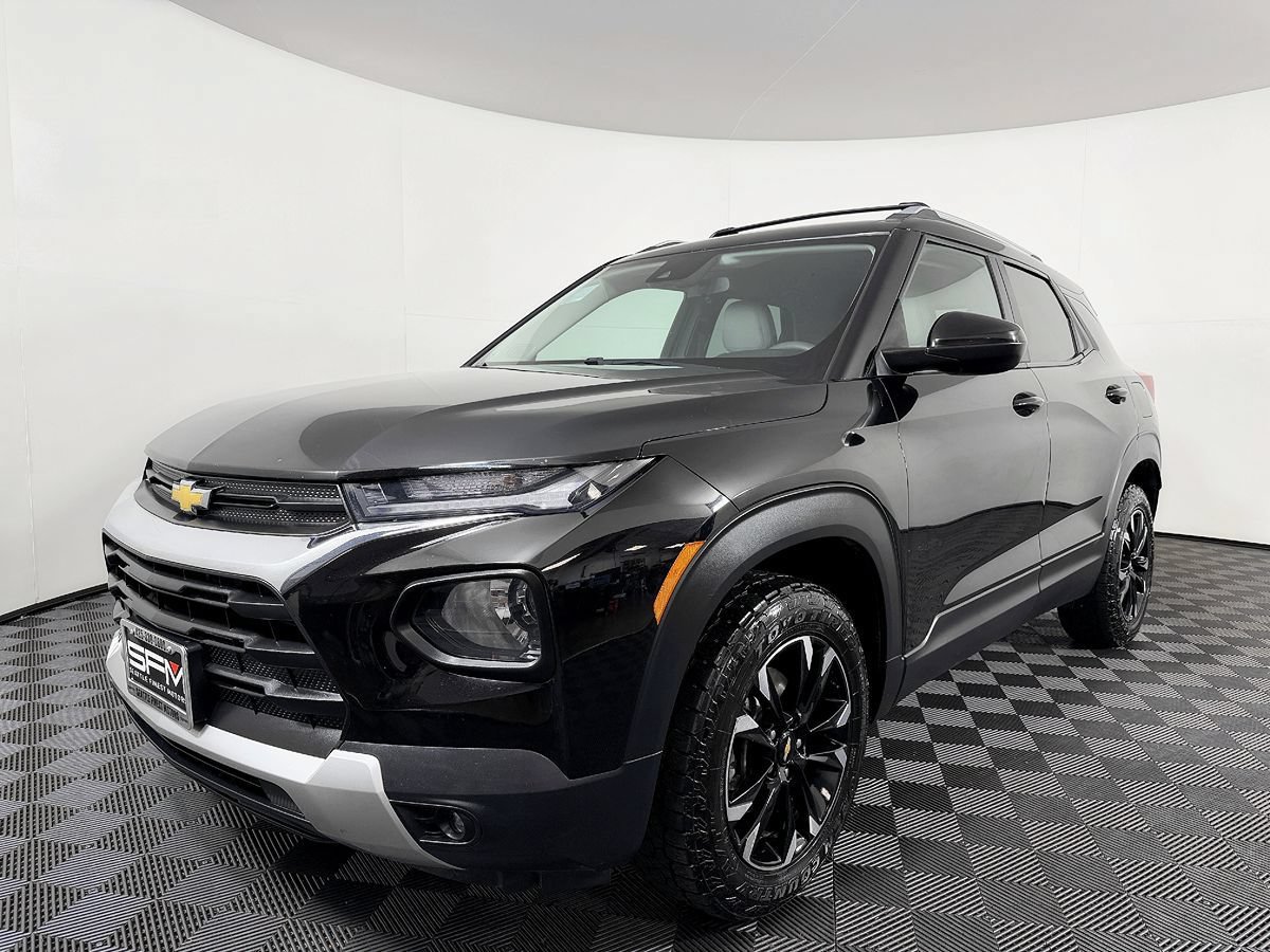 Used 2021 Chevrolet TrailBlazer LT AWD/4WD image 2