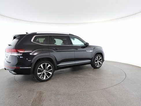 Used 2024 Volkswagen Atlas SEL Premium R-Line image 19