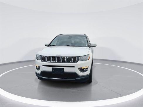 Used 2020 Jeep Compass Limited image 3