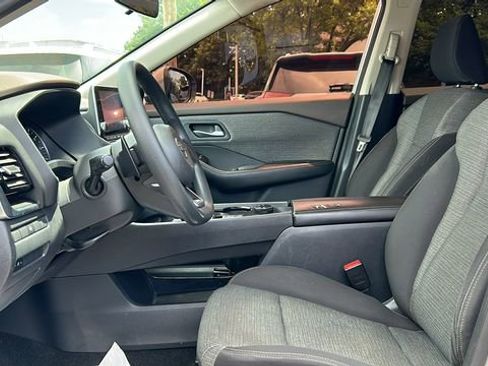 Certified 2021 Nissan Rogue SV AWD/4WD image 10
