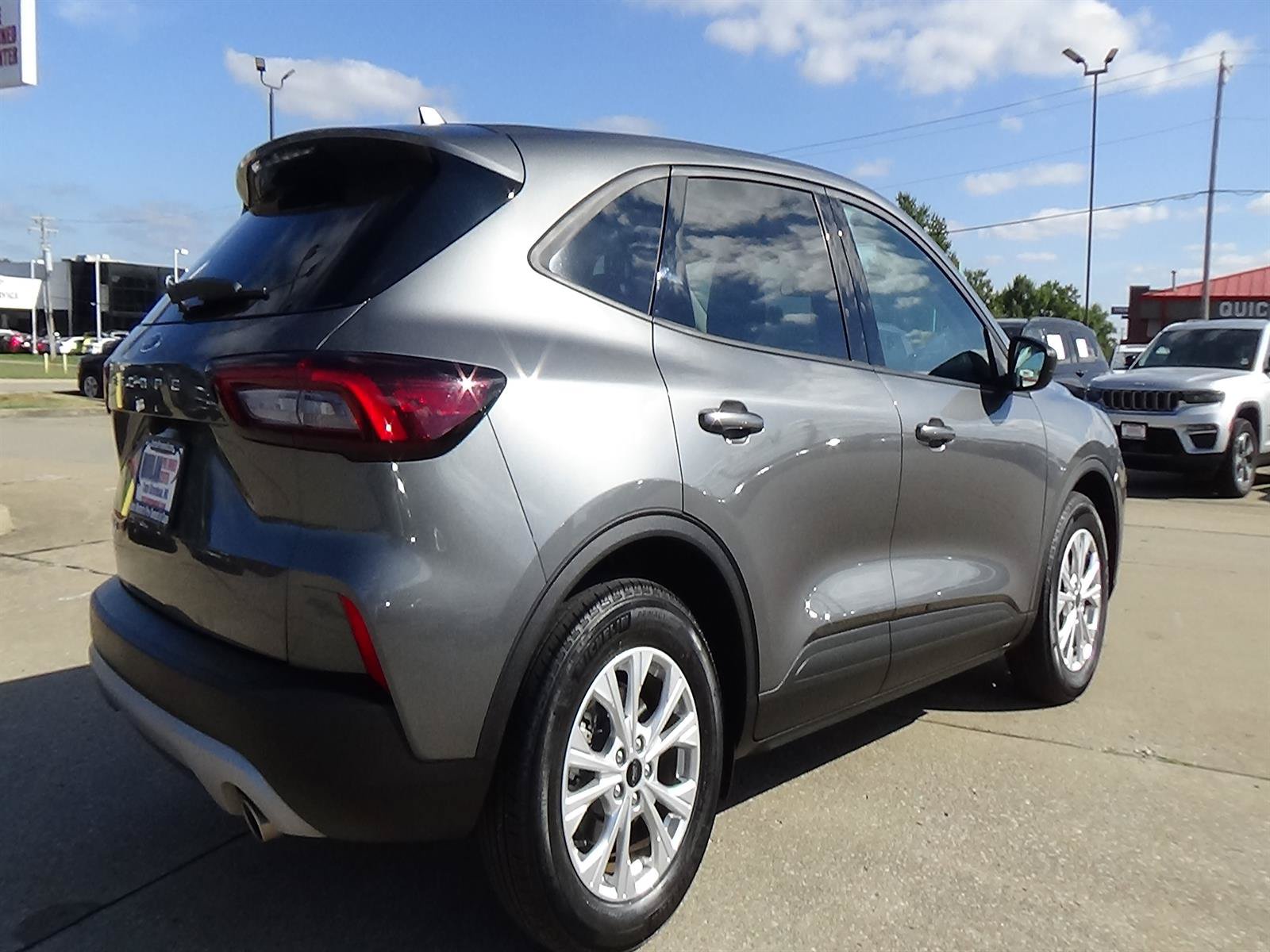 Used 2025 Ford Escape Active FWD image 6