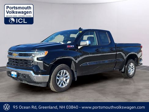 Used 2023 Chevrolet Silverado 1500 LT w/ Z71 Off-Road Package AWD/4WD image 1