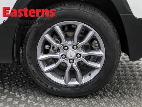 Used 2023 GMC Terrain SLT image 35