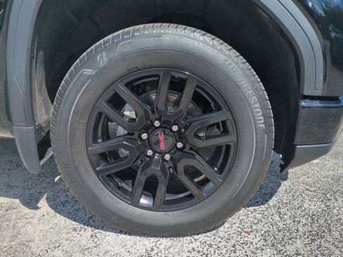 Certified 2024 GMC Sierra 1500 Elevation AWD/4WD image 11