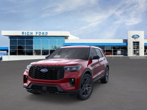 New 2026 Ford Explorer ST-Line w/ ST-Line Street Pack AWD/4WD image 2