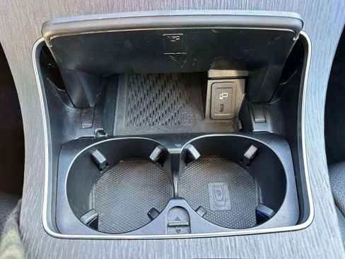 Used 2020 Mercedes-Benz GLC 300 4MATIC w/ Parking Assistance Package image 25